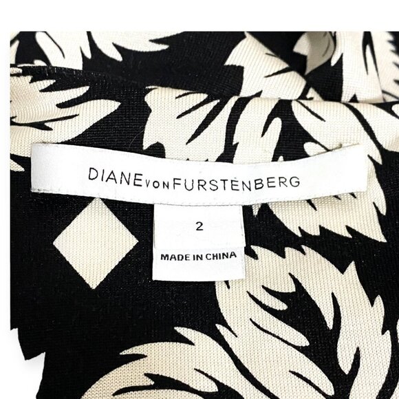 Diane von Furstenberg Silk Reina Giant Leaf Dress, size 2 - Picture 5 of 11